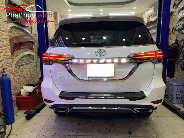 Độ pô xe Fortuner 2021