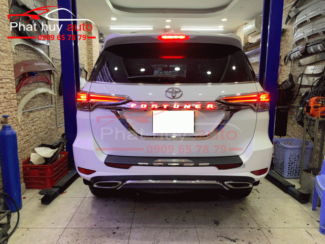 Độ pô xe Fortuner 2021