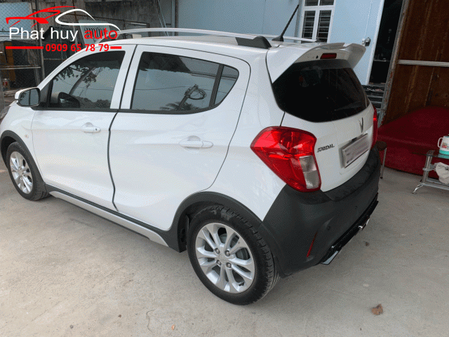 Đuôi gió xe Fadil thể thao