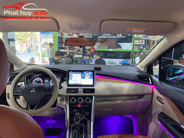 Led nội thất xe Mitsubishi Xpander