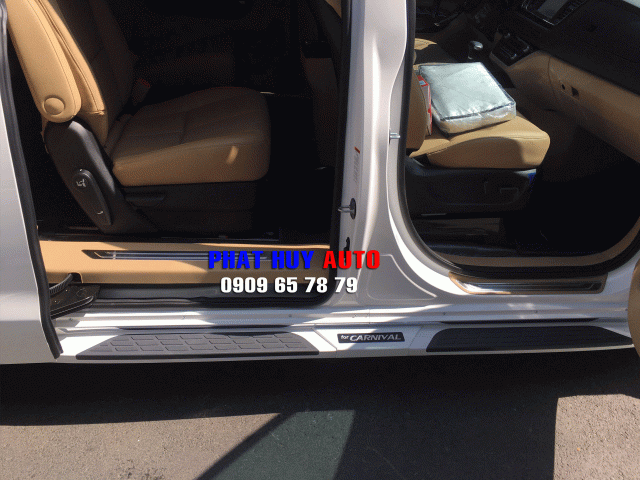 Bệ bước chân Kia Sedona 2021