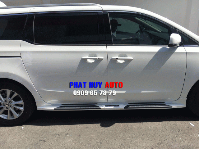 Bệ bước chân Kia Sedona 2021