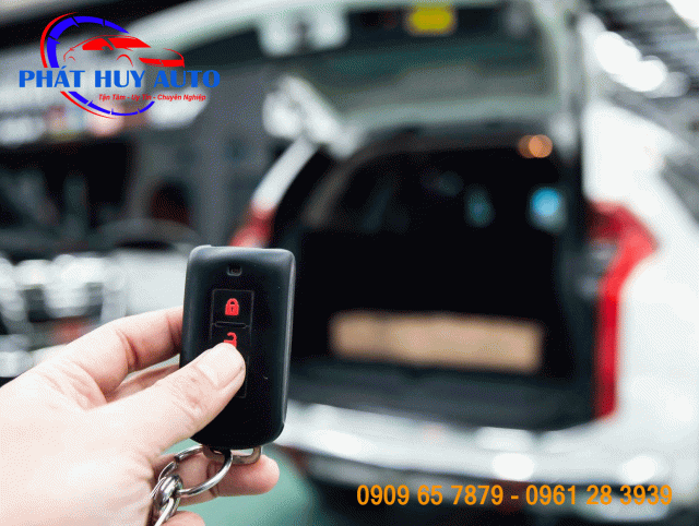 Độ cốp điện tự động cho Pajero Sport