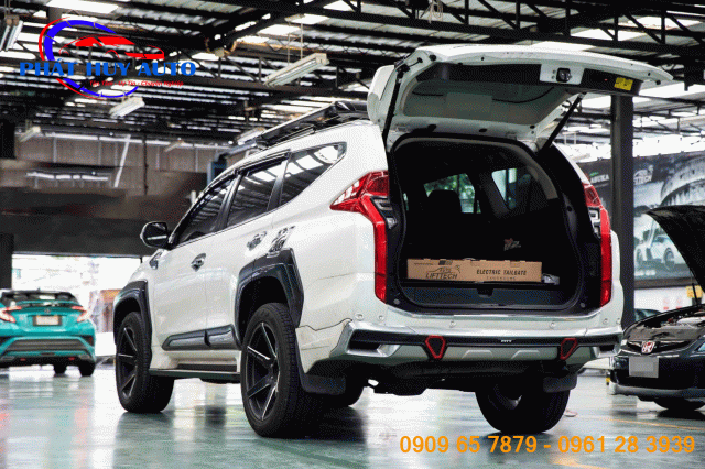Độ cốp điện tự động cho Pajero Sport