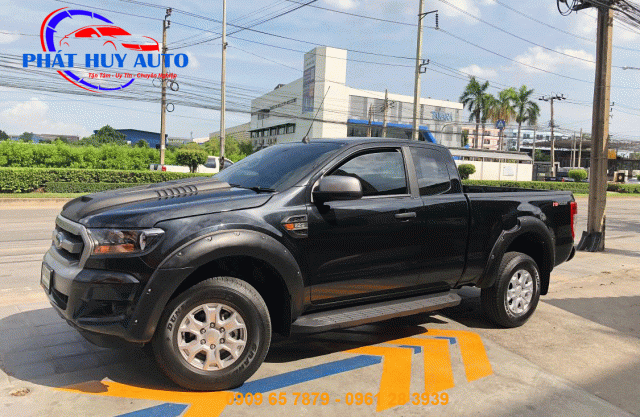 Độ ốp cua lốp Ford Ranger