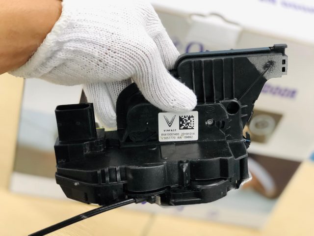 Cửa hít xe Vinfast Lux SA2.0