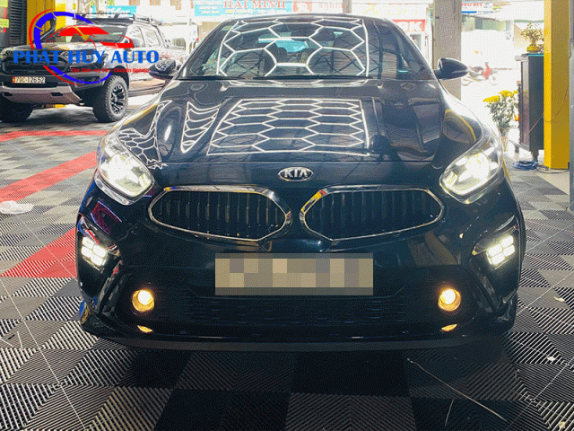 Mặt ca lăng Cerato kiểu BMW