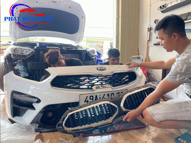 Mặt ca lăng Cerato kiểu BMW