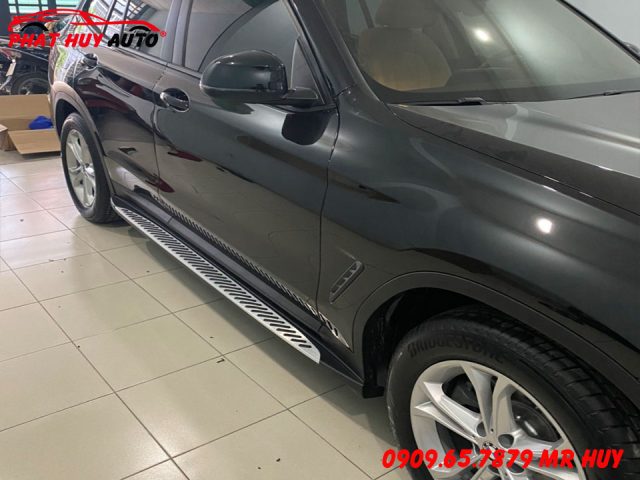 Bệ bậc lên xuống cho BMW X3 2022