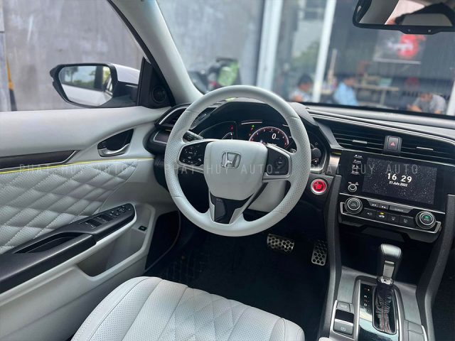 Đổi màu nội thất ô tô Honda Civic 2020