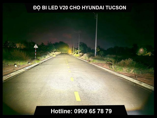 Độ đèn bi led X-Light V20 cho xe Hyundai Tucson