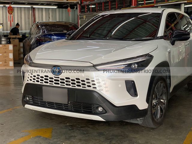Mặt calang Toyota Corolla Cross độ lên đời 2024