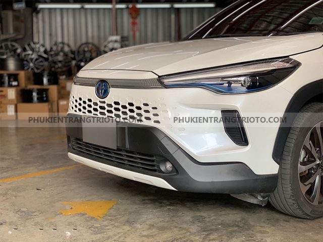 Mặt calang Toyota Corolla Cross độ lên đời 2024