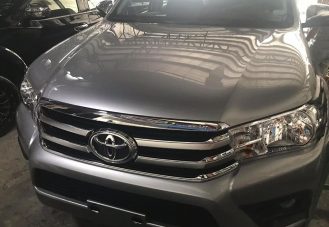 Phủ nano ceramic cao cấp cho xe Toyota Hilux