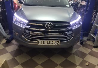 Độ đèn led chính hãng xe Toyota Innova 2018