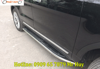 Bệ bước chân lên xuống xe Ford Explorer 2019