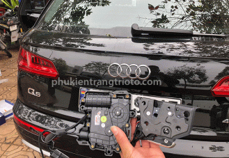 Cửa hít xe Audi Q5