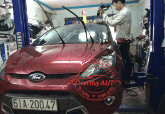 Dán phim cách nhiệt cao cấp xe Ford Fiesta