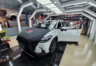 Dán phim cách nhiệt Toyota Cross 2020