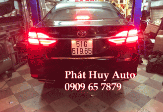 Độ đèn Led hậu cho xe Toyota Camry