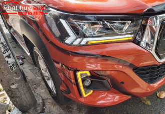 Độ đèn pha xe Toyota Hilux 2020