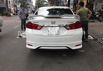 Độ đuôi cá cao cho xe Honda City 2018