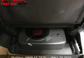 Độ loa sub gầm ghế cho Mazda CX8
