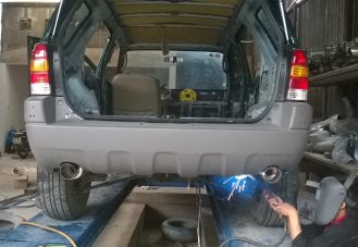 Độ pô cho xe Ford Escape