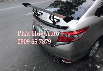 Đuôi cá cao thể thao xe Toyota Vios