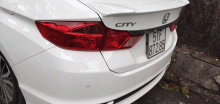 Đuôi cá thấp xe Honda City