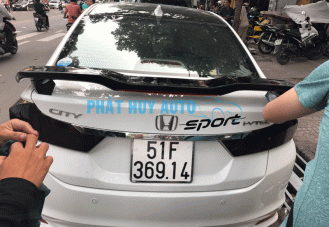 Đuôi cá xe Honda City có đèn giá rẻ tại tphcm