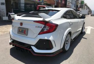 Honda Civic độ body kit type-r