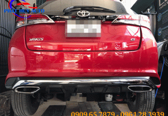 Lip pô Toyota Yaris kiểu Mercedes