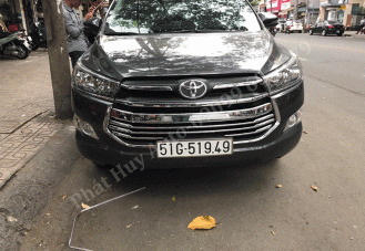 Mặt ga lăng cho xe Toyota Innova