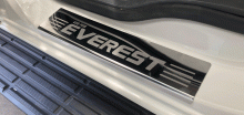Nẹp bước chân chống trầy Ford Everest 2021