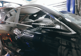 Nẹp chân kính inox cho xe Hyundai Accent 2018