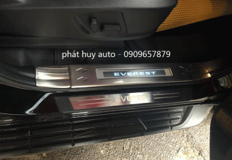 Nẹp Chống Trầy Bậc Cửa xe Ford Everest