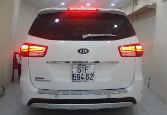 Nẹp chống trầy cốp cho xe Kia Sedona cao cấp