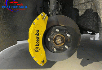Ốp heo brembo cho xe Kia Cerato