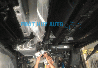 Phủ gầm chống sét xe Toyota Fortuner