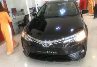 Phủ Nano Ceramic Cho Xe Corolla Altis