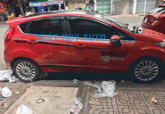 Tem xe Ford Fiesta giá rẻ