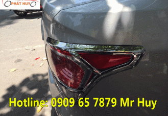 Viền đèn trước sau xe Hyundai i10 2017