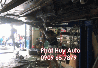 Xịt phủ gầm chống rỉ sét Kia Cerato