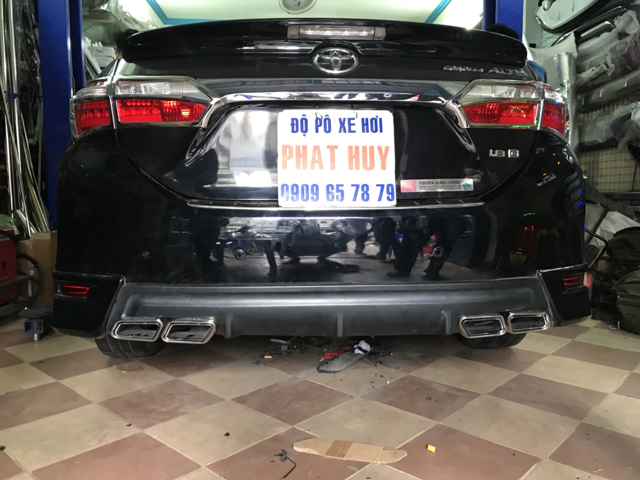 Độ đuôi pô cho xe Toyota Altis