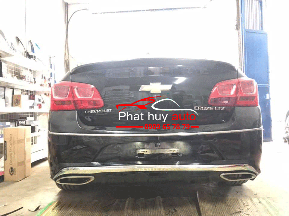 Líp pô chia đôi pô xe Chevrolet Cruze