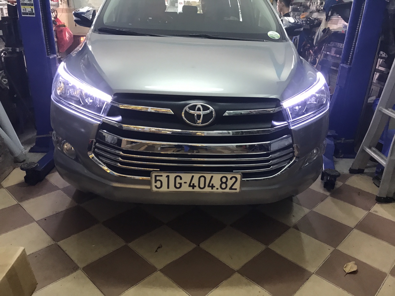 Độ đèn led chính hãng xe Toyota Innova 2018