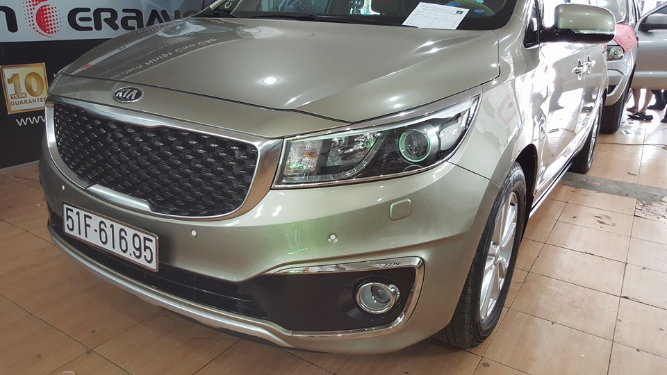 Viền đèn trước sau trang trí xe Kia Sedona