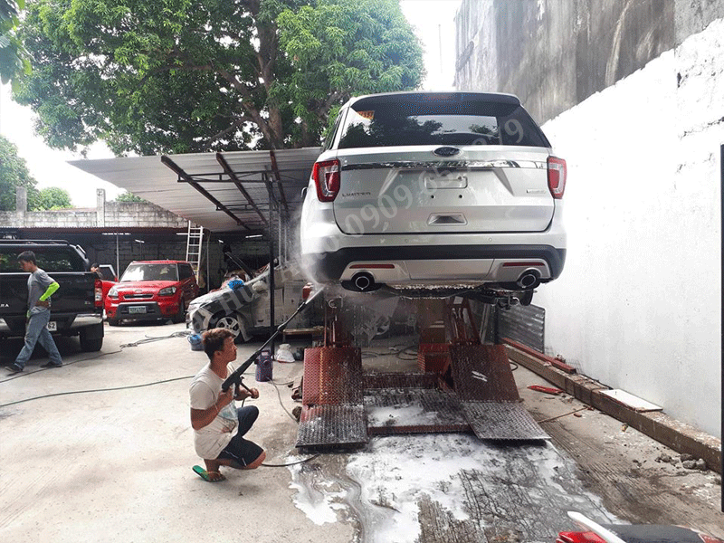 Phủ gầm chống rỉ sét cho xe Ford Explorer
