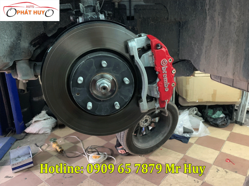 Ốp phanh Brembo cho xe Mazda CX5